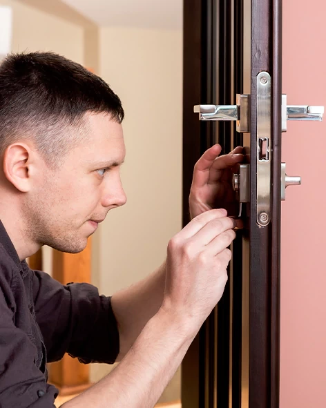 : Professional Locksmith For Commercial And Residential Locksmith Services in Freeport, IL