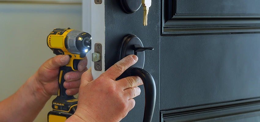 Sliding Door Lock Repair in Freeport