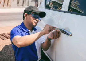 Car Locksmith in Freeport, IL